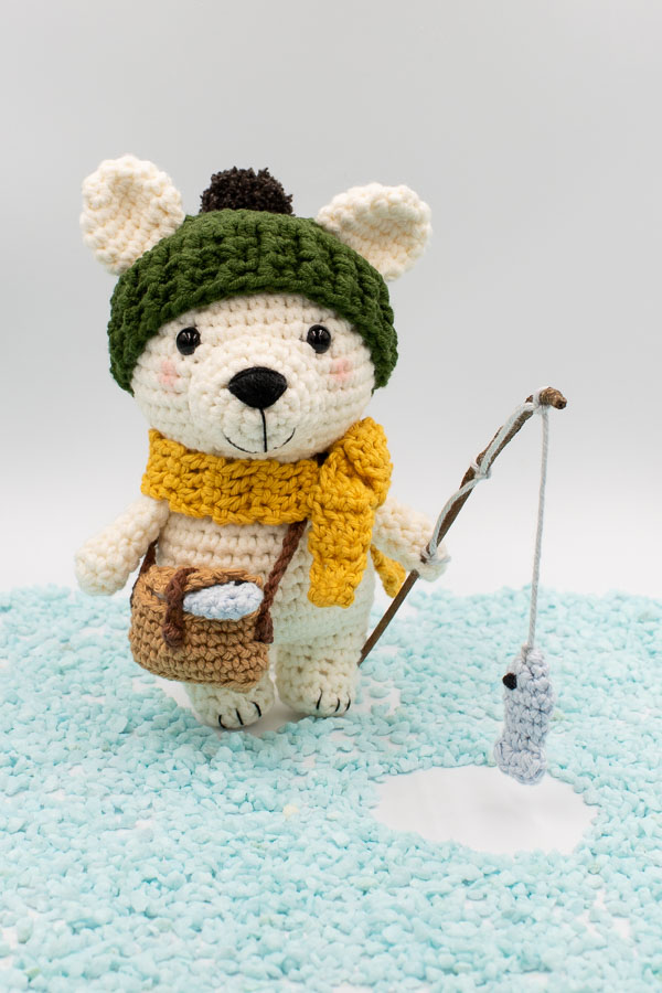 Bruno-the-polar-bear-amigurumi-pattern-51
