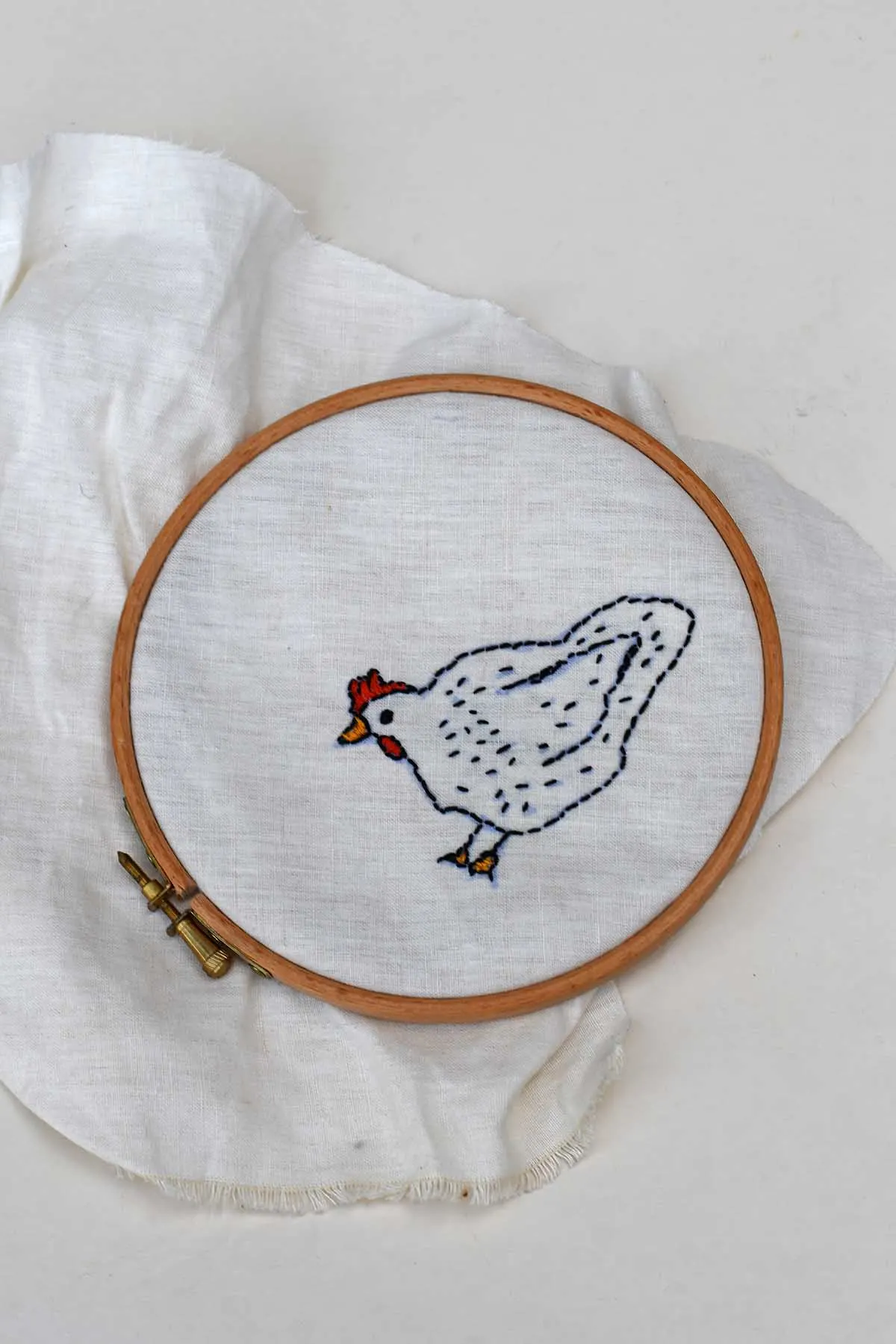 finished-hen-embroidery-Pm.jpg