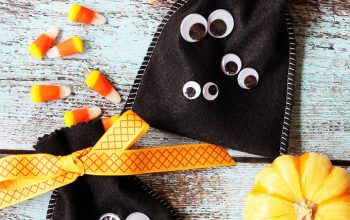 googly-eye-halloween-treat-bags-8-copy