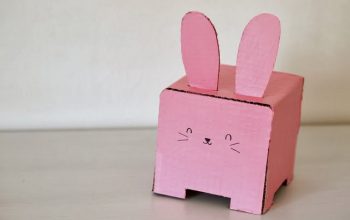 tissue+box+bunny+holder+front